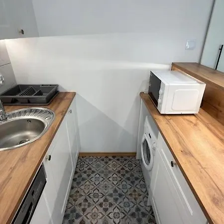 P&j Tomasza Apartment *